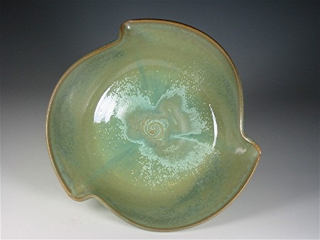 Wave Lip Bowl  - Green Crystal