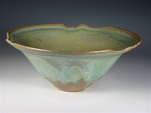 Carved Rim Bowl  -  Green Crystal