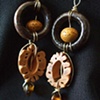 Wood & seed earrings - E 43