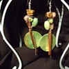 Green shell & gold coral earrings - E 29