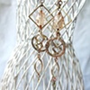 Peachy keen dangly earrings E 140