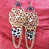 Filigree with animal print hearts earrings E 165