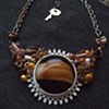 Brown & white vintage brooch necklace - N 80