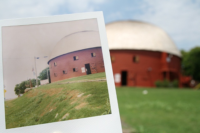 polaroid round barn oklahoma route 66