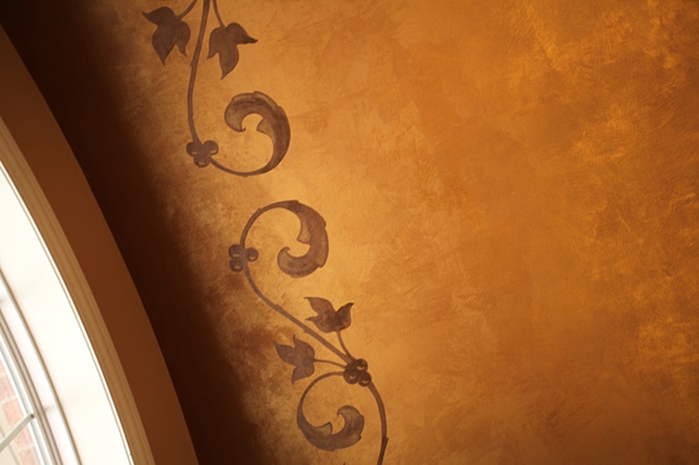 detail hand paint design on gold finish
