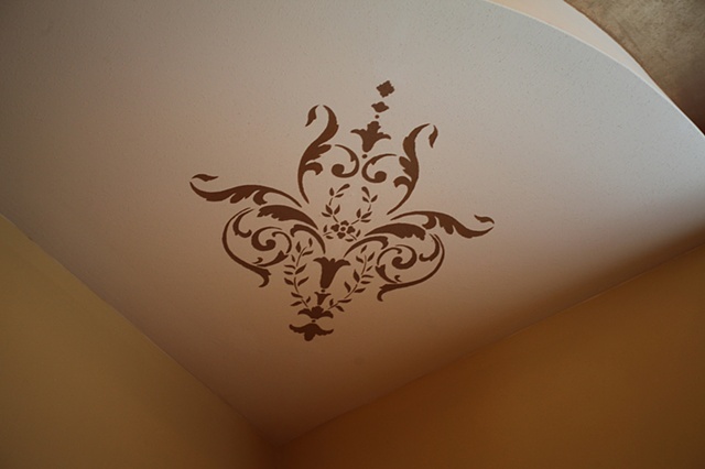 detail corner stencil