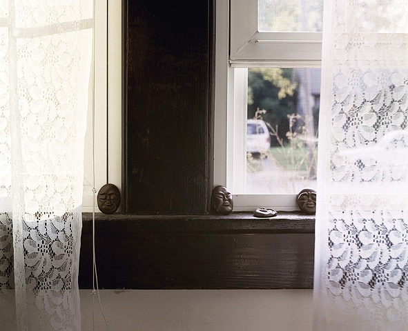 Lo' Chomalongo' in the Window Sill 