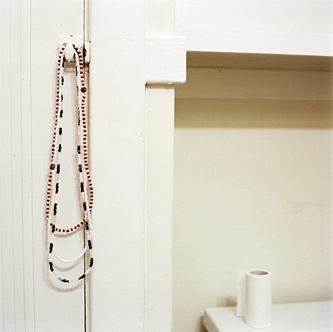 Los Collares in the Bathroom