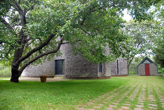 Round home, Martha's Vineyard MA (2)