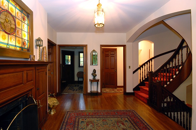 Entryway, NY