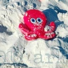 'octopus + shovel + sand'