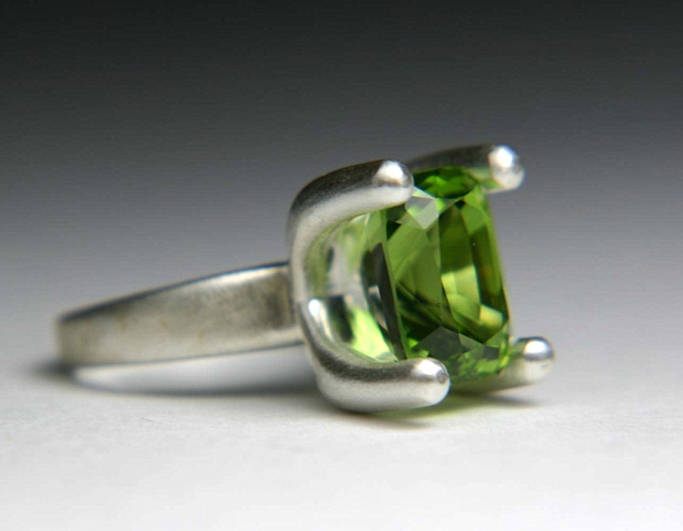 Customized Annie Ring with customers Peridot.