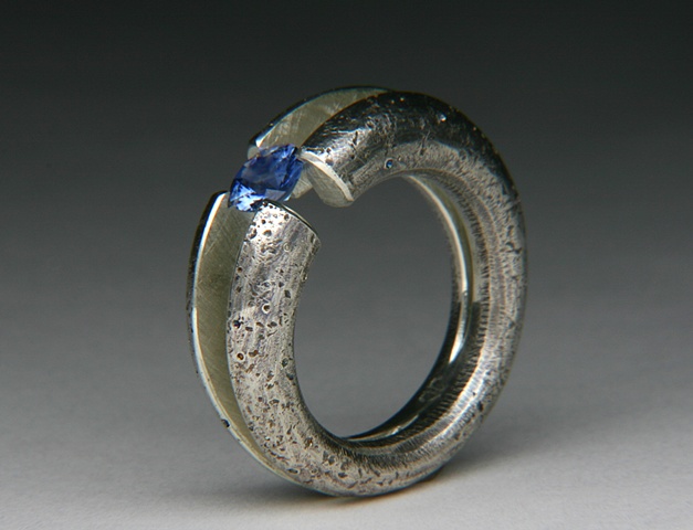 silver,sapphire,color change, blue, purple