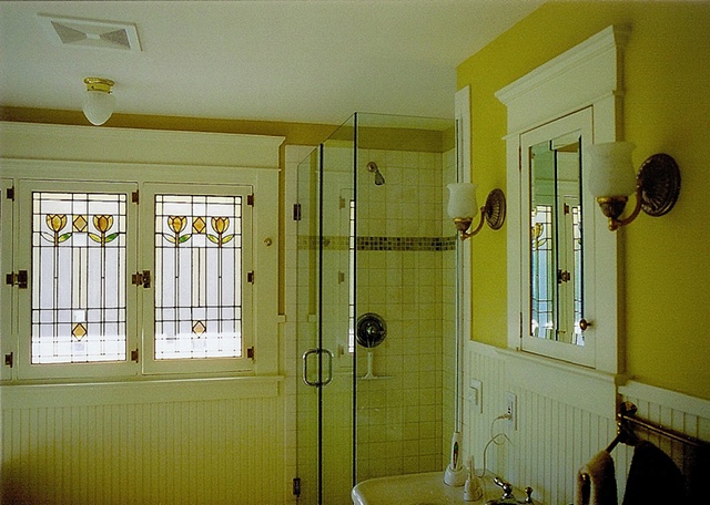 Ladd's Addition--Master Bath 