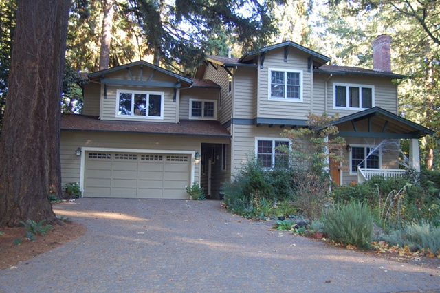 Garden Home--Front