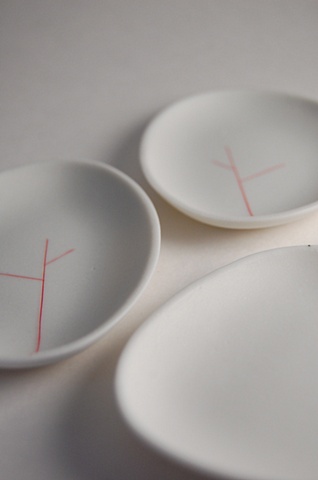 Small Red Tree Plates