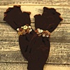 knit gloves w/antique buttons