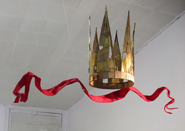 Fight Amongst Yourselves (Heraldic Crown)