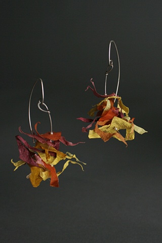 Paper Jewelry by Tia Kramer