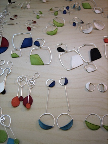 Custom Design Paper Jewelry by Tia Kramer
