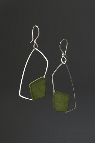 Paper Jewelry by Tia Kramer