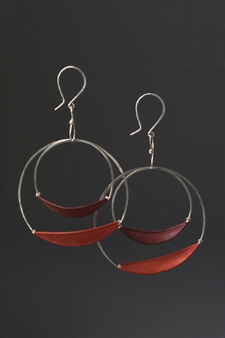 Paper Jewelry by Tia Kramer