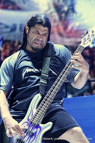 Robert Trujillo - Metallica

(c) Gloria Levario for Bass Player Magazine