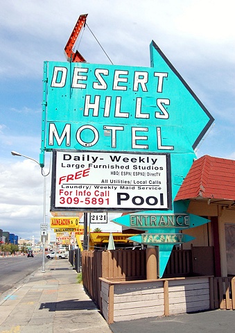 Desert Hills Motel