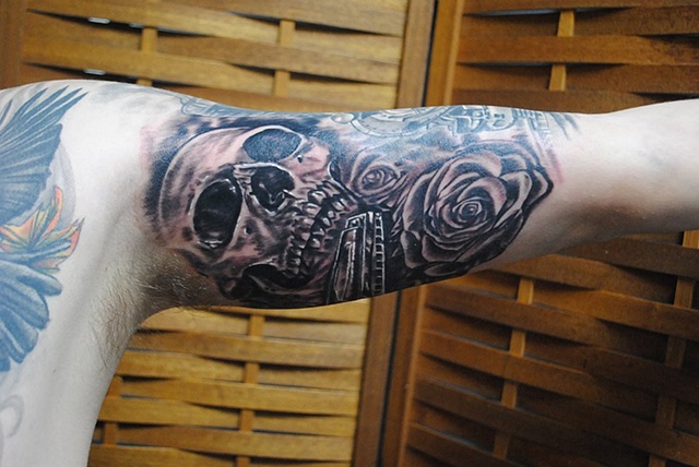 Skullmonica tattoo, skull, harmonica, roses, flower, tattoos, skull tattoo, harmonica tattoo, rose tattoo, Realistic, Fully Healed, Ryan W Thomas, Ryan Thomas, Tattoos By Ryan Thomas, Black and Gray, Full Color, tattoos, half sleeve