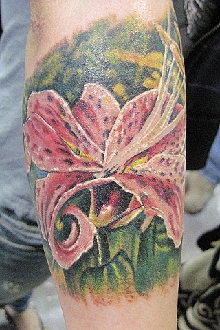 Realistic, Fully Healed, Ryan W Thomas, Ryan Thomas, Tattoos By Ryan Thomas, Black and Gray tattoos, Full Color tattoos, tattoos, flower tattoos, beautiful flower tattoo, beautiful flower tattoos, beautiful flowers