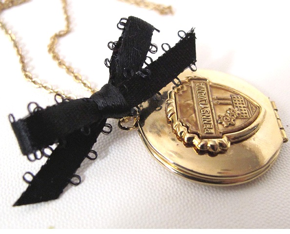 Souvenir Locket (Pennsylvania)