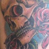 skull and roses