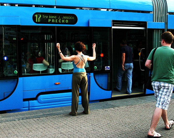 (Un)Folding Zagreb