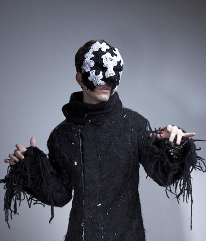 Yarn wrapped mask