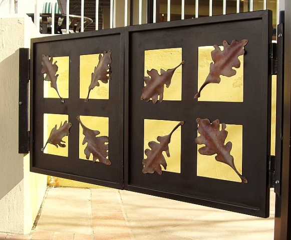 Travis Garden Gate
