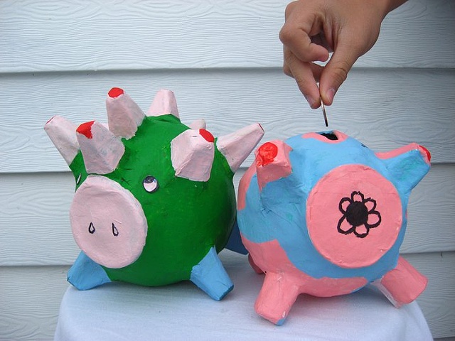 piggy banks, paper mache, monstrito. criaturas