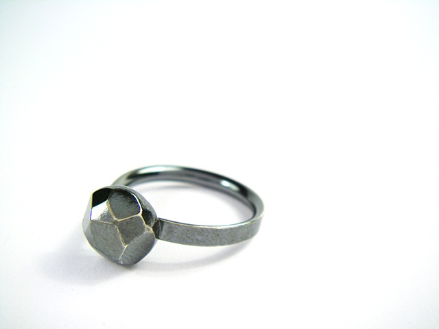 small facet ring