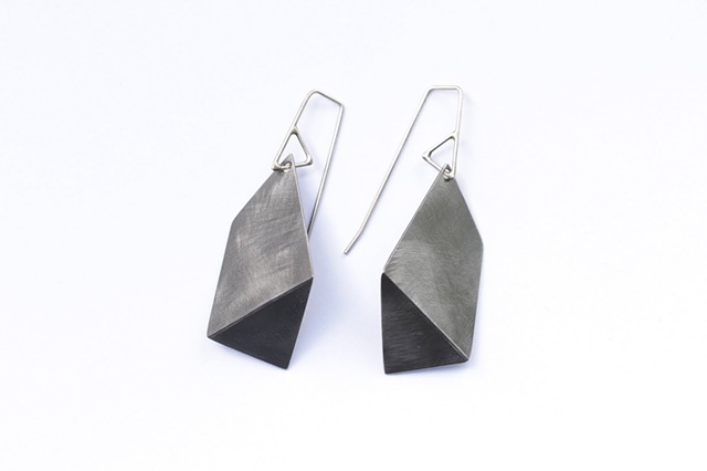 single fold earrings / steel 