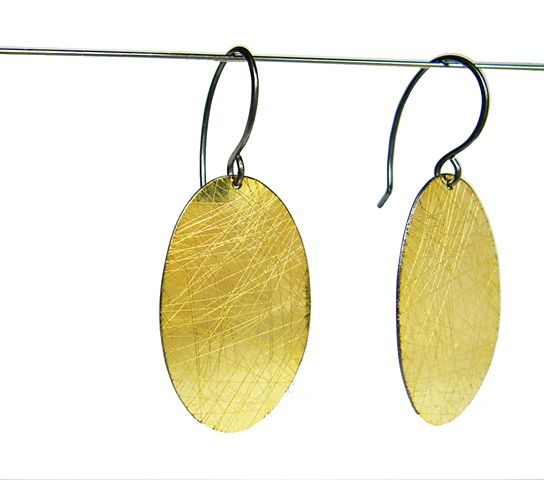 gold scratch earrings