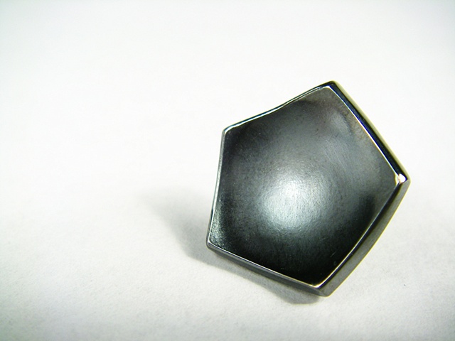 poly cushion pin