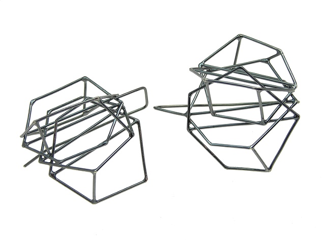 tangled structure earrings
