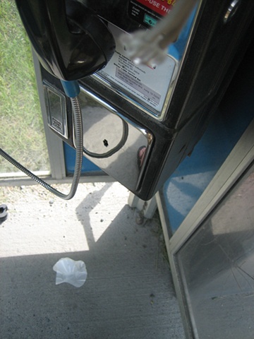 hide n seek ongoing series/mobil phone booth I