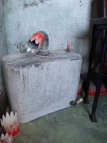 garden residue ( toilet top)