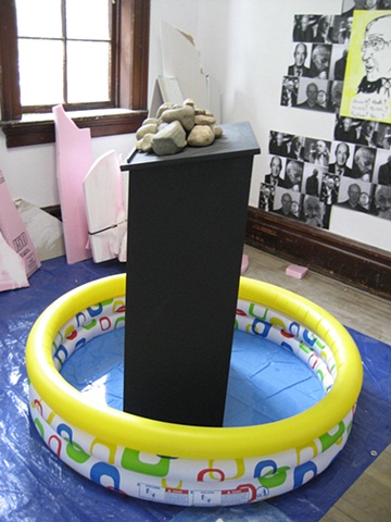 Monument to Hank Paulson