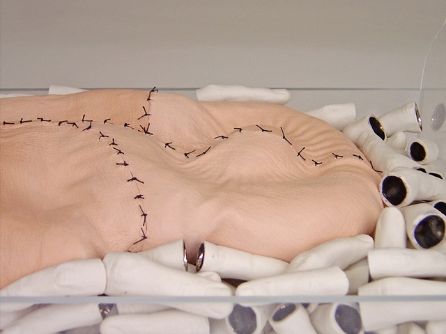 SUFFICIENT STITCH DETAIL