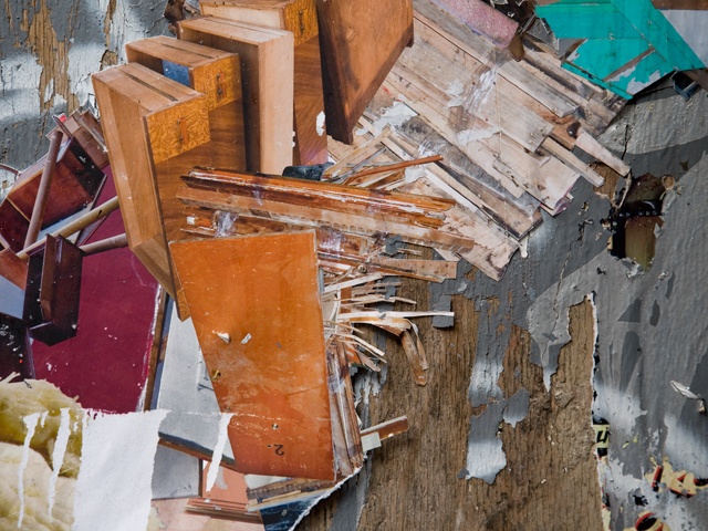 gravitate (detail)