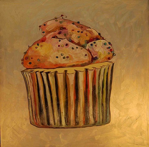 White Cupcake with Rainbow Sprinkles in Pearl