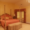 Glazed walls in a bedroom