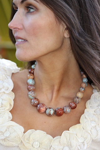 Graduated jasper beaded necklace
