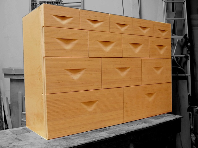 THUMBNAIL DRESSER